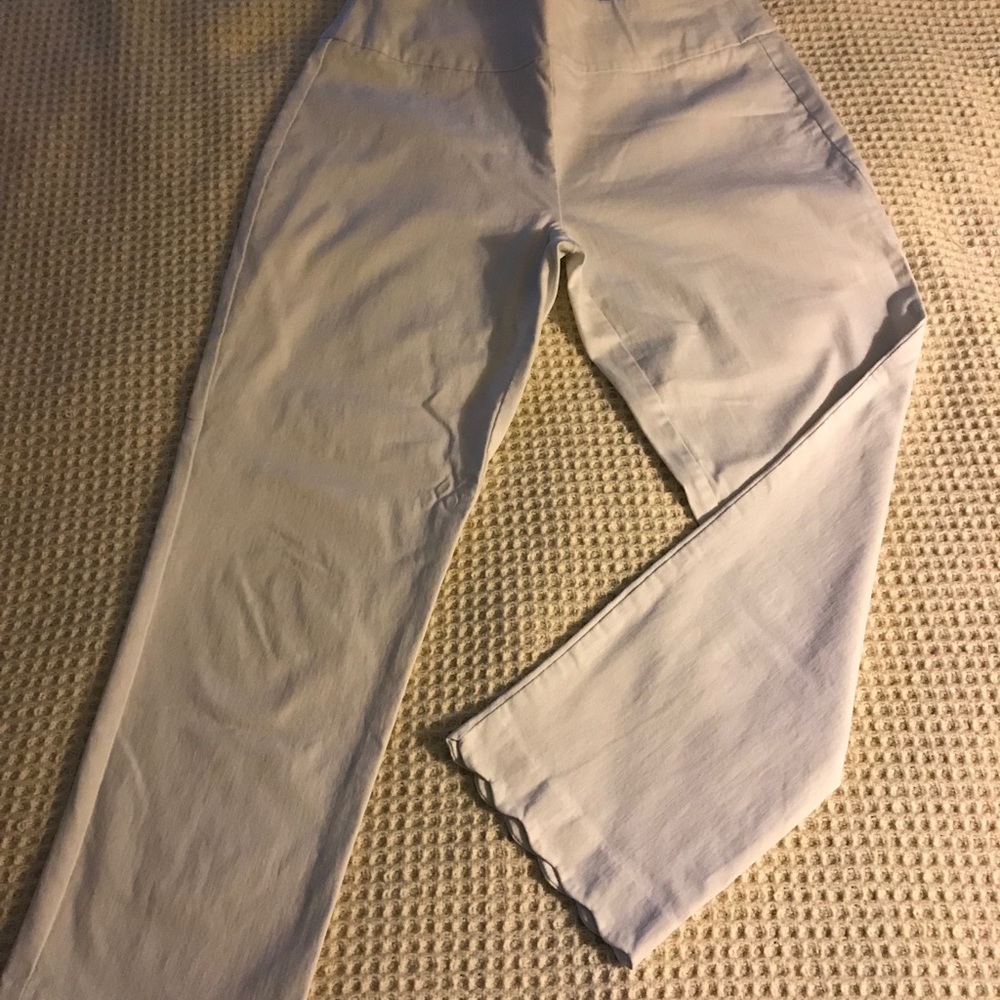 Attire Cropped, Scalloped-hemmed Pants
